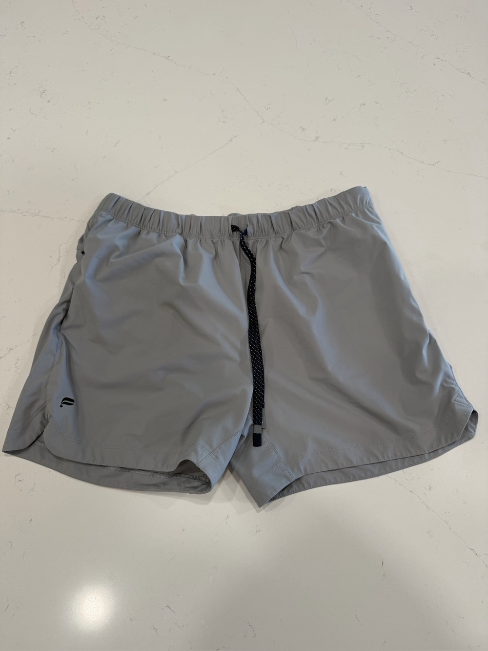 Fabletics Men’s Light Gray The One Short 5” - XL